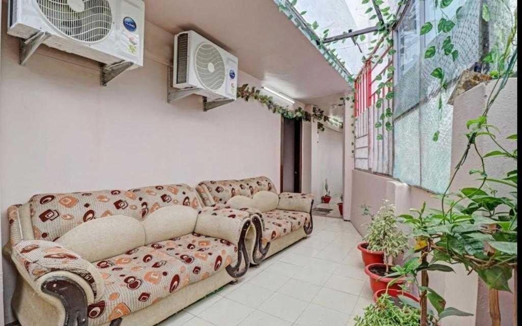 Hotel O Bottom Inn Dehradun Exterior foto